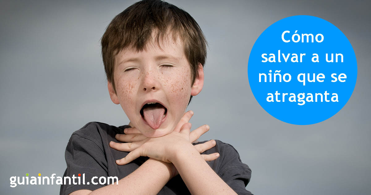 salvar al niño de un atragantamiento