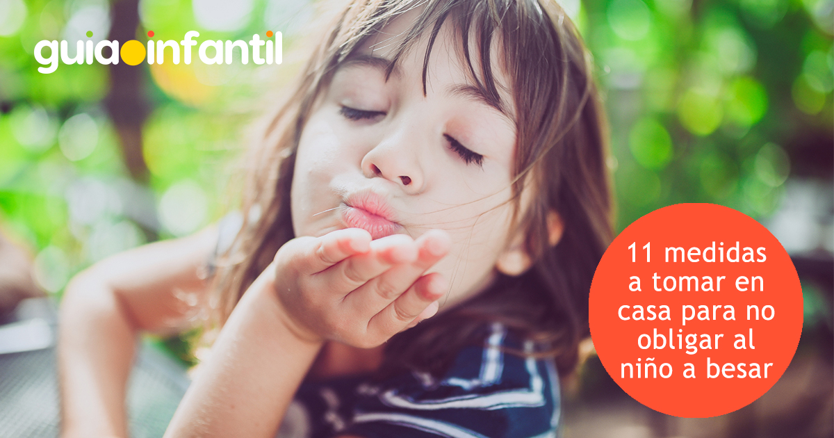Evita obligar a tu hijo a besar