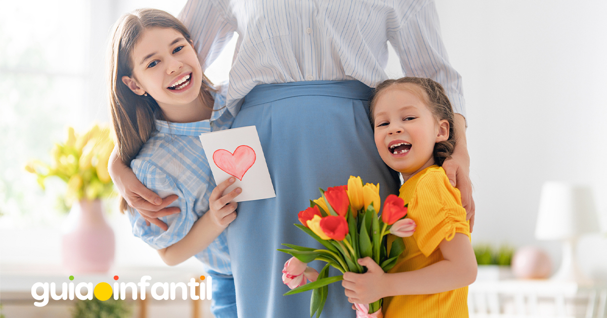 Cómo festejan los niños a mamá