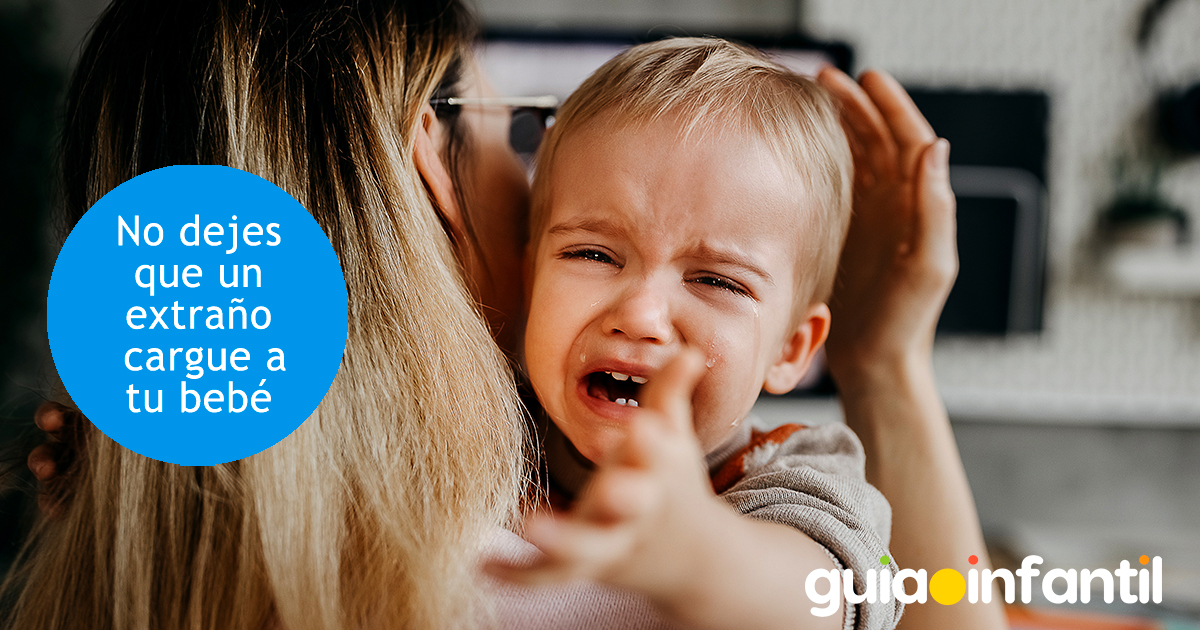 Que un extraño no cargue a tu bebé