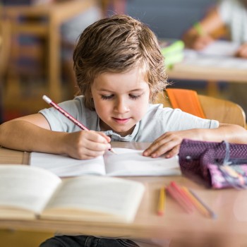 Dictados para niños sobre nombres de países para mejorar la ortografía