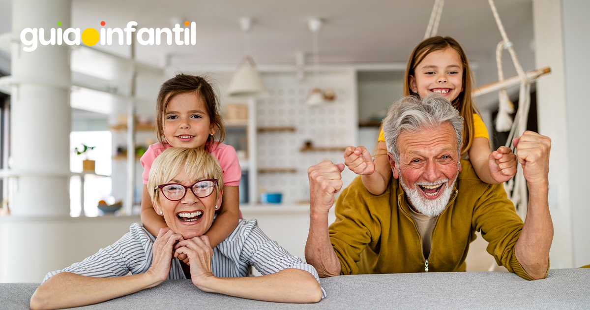 La diversión con los nietos y abuelos