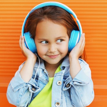7 letras de canciones para niños que hoy son políticamente incorrectas