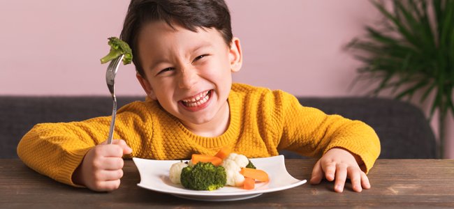 reducir el consumo de grasas en la alimentación infantil