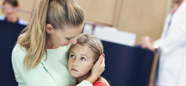 Clinica SER -  ¿Qué debemos enseñarle a nuestros hijos? - mama sobreprotectora