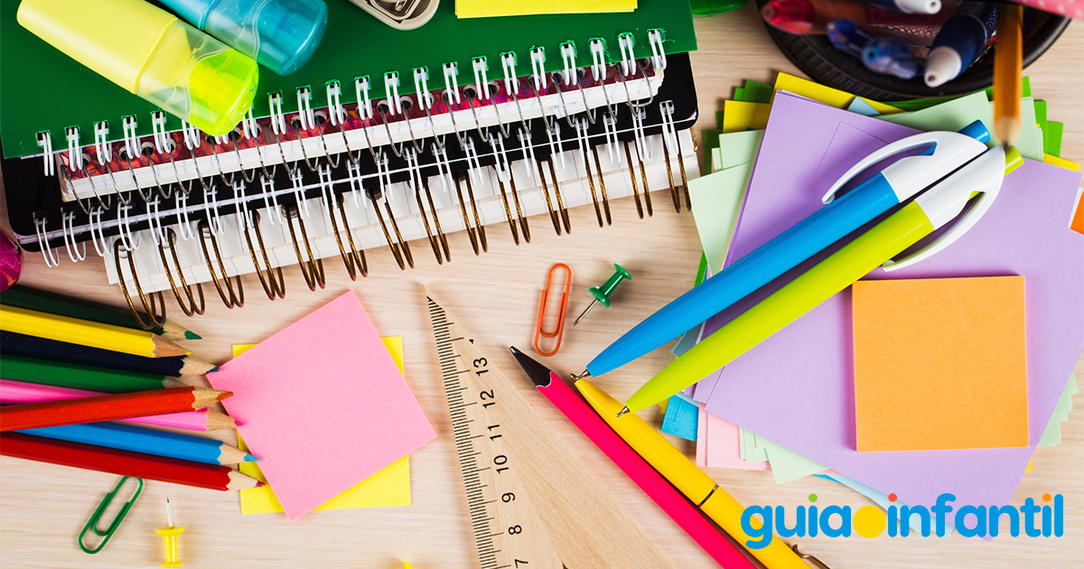 Forrar los cuadernos de los niños