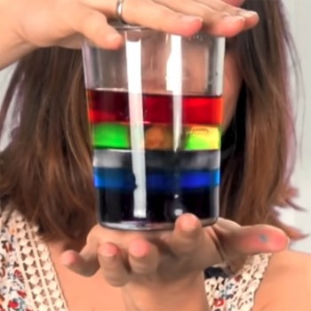 Cómo hacer un arco iris líquido