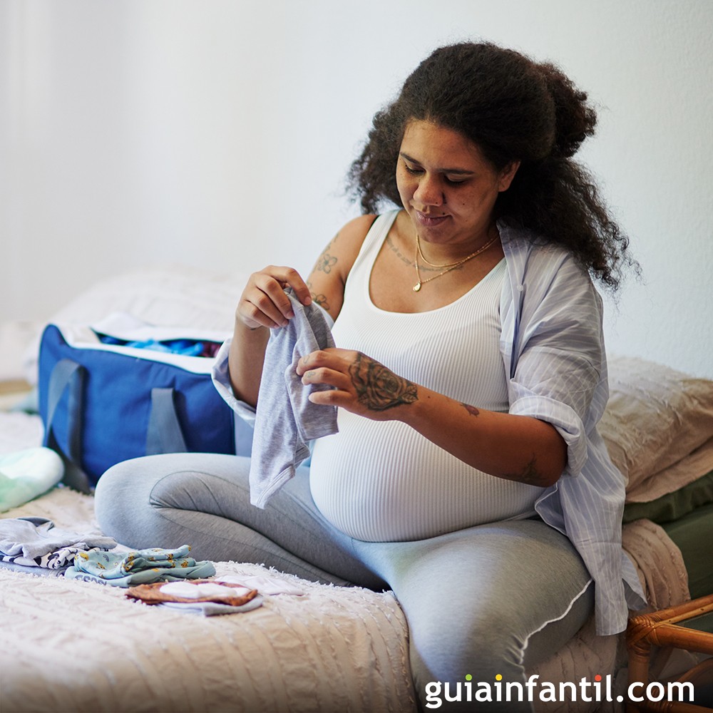 Cómo vestir en el embarazo: guía práctica para hacer la tarea (un poco) más  fácil
