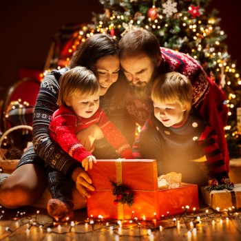 36 frases de Navidad para dedicar buenos deseos navideños a la familia