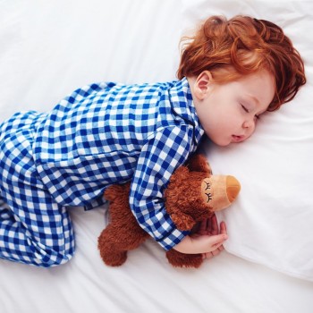 Los alimentos que ayudarán a tu hijo a dormir mejor
