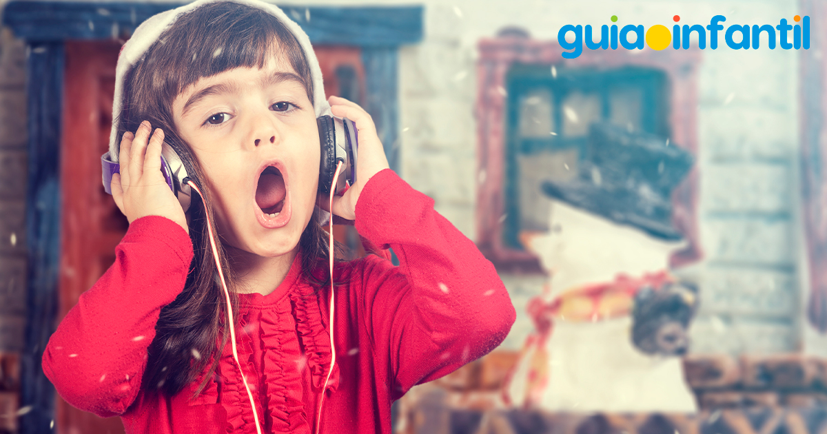 Cantar villancicos con los niños