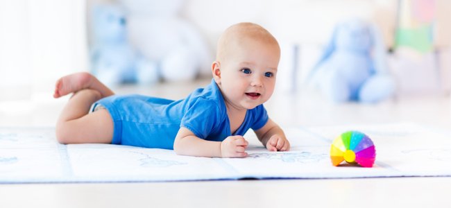 Qué ventajas tiene la alfombra de actividades para el bebé?
