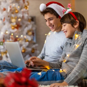 19 frases de Navidad para adolescentes de secundaria que llenan de ilusión