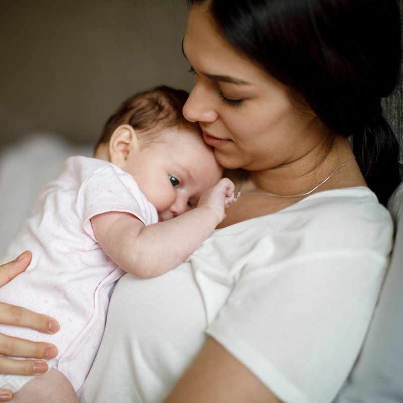 El VRS enferma al bebé pero también impacta en su familia