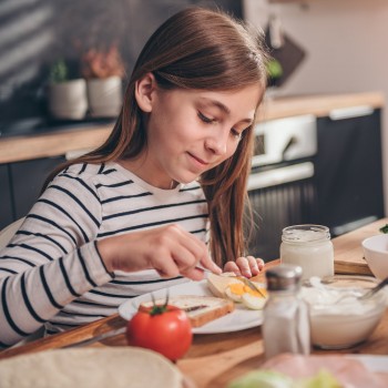 20 Hábitos de alimentación para niños con problemas de digestión