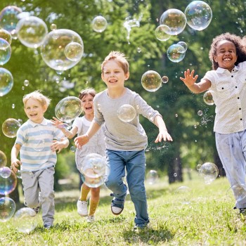 El juego de las burbujas para trabajar el autocontrol con los niños