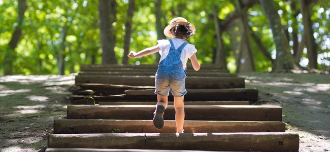 Los escalones para lograr que los niños sean felices