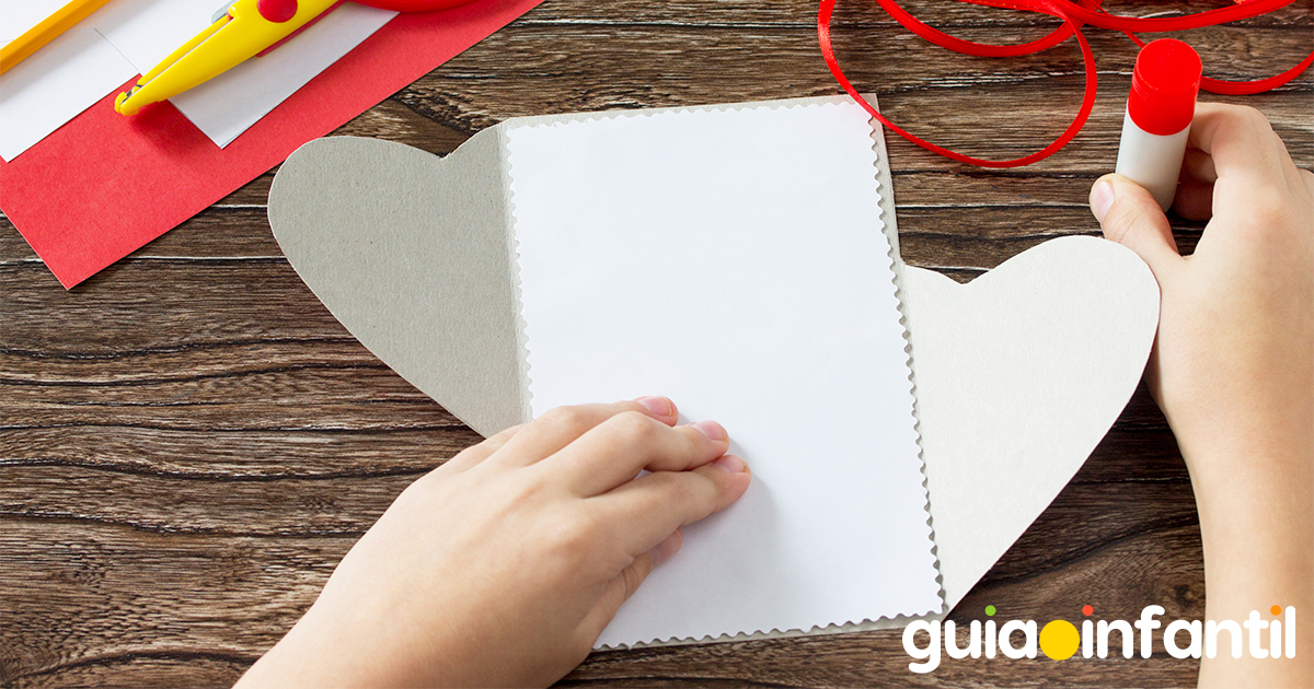 Cómo hacer una postal de San Valentín para niños