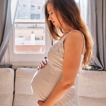 ¿Por qué siento palpitaciones en la barriga durante el embarazo?