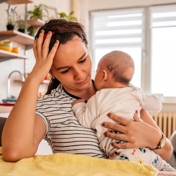 Soy mamá soltera y he perdido mi trabajo en Miami Dade, ¿qué puedo hacer?