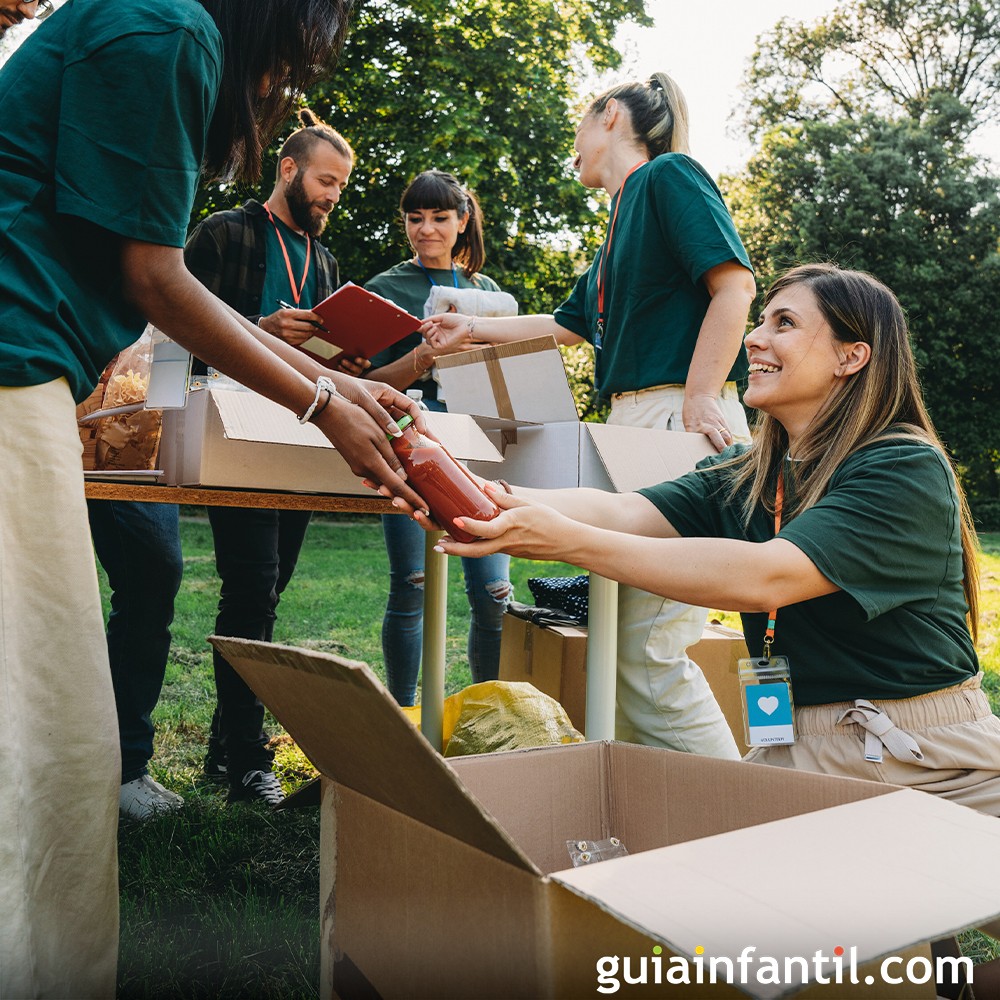 Me pueden ayudar con comida gratis en Miami Dade si no tengo green card?, image size:1000x1000