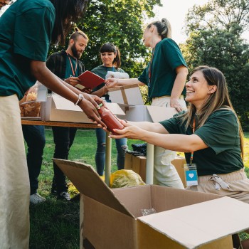 Cómo solicito despensas de alimentos para familias en Miami Dade