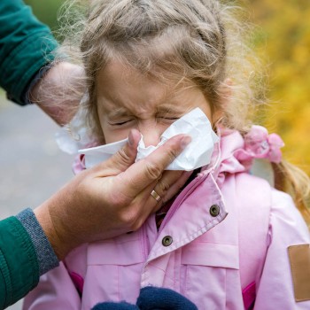 Tabla para diferenciar la gripe de un resfriado en niños y adultos