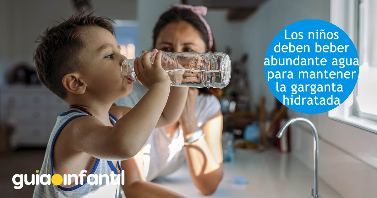 hidratar la garganta de los niños
