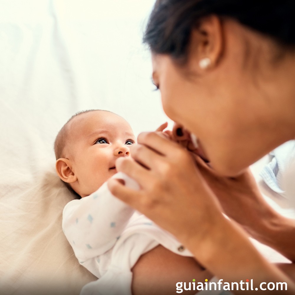 Ideas de felicitaciones y mensajes cariñosos para celebrar la maternidad  por primera vez, image size:1000x1000