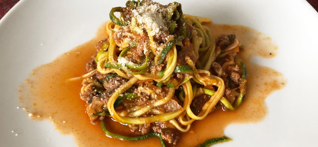 espaguetis de calabacín y carne