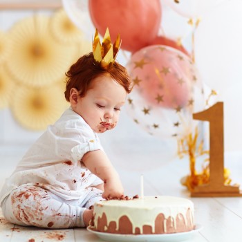 24 frases de cumpleaños para niños de 1 año cargadas de emotividad y amor