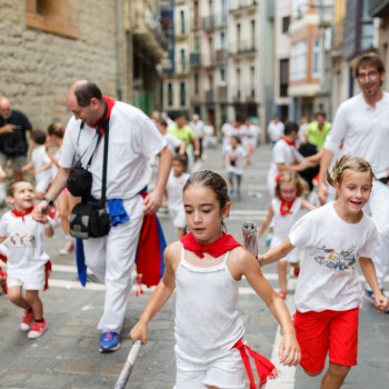 Frases de San Fermín para compartir con los niños y celebrar la tradición