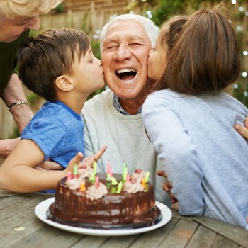 Poemas de cumpleaños para un abuelo para dedicarle con profundo amor