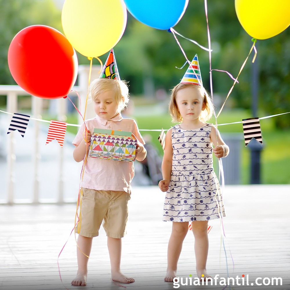 Frases para felicitar a tus hijos gemelos - ¡Feliz cumpleaños doble!, image size:1000x1000