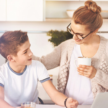 La infalible técnica del espejo para que tus hijos te escuchen de una vez