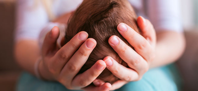 conrtrol cabeza del bebé