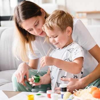 Coloridas manualidades de primavera para niños fáciles y rápidas de hacer
