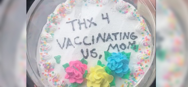 Un agradecimiento de una adolescente a su madre por haberla vacuna