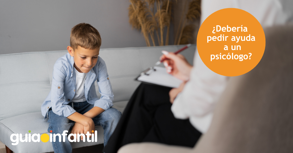 Pedir ayuda a un psicólogo para superar los celos entre hermanastros