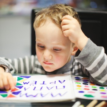 Mi hijo confunde los colores, ¿es daltónico? Señales para averiguarlo