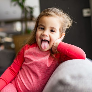 Trabalenguas para niños 2025. Juegos de palabras en español muy divertidos