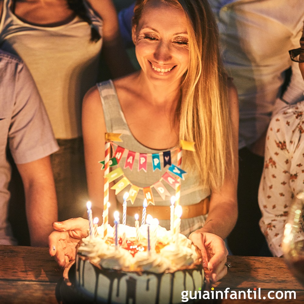 Felicitaciones cristianas y de la Biblia para los cumples de la familia, image size:1000x1000