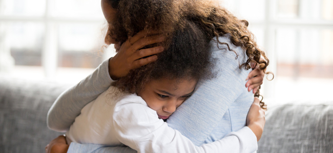 La misión de los padres con sus hijos: construir una mirada de amor a los hijos