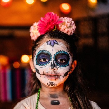 Ideas de pintacaras de Halloween para niños que asustan y encantan