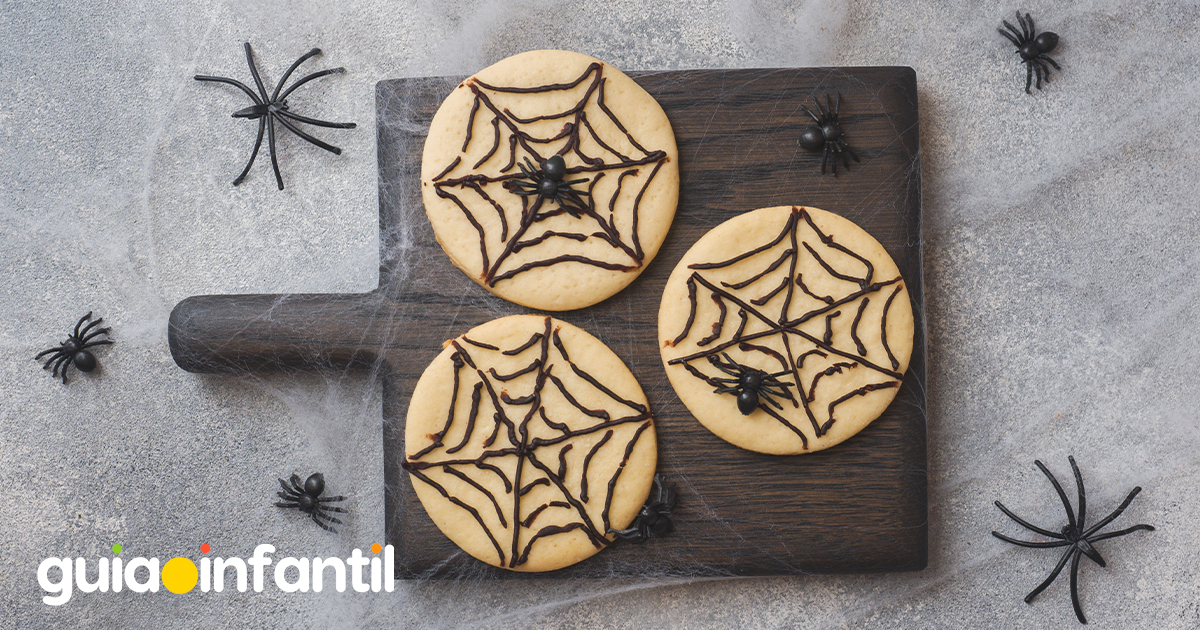 Galletas de naranja con telarañas
