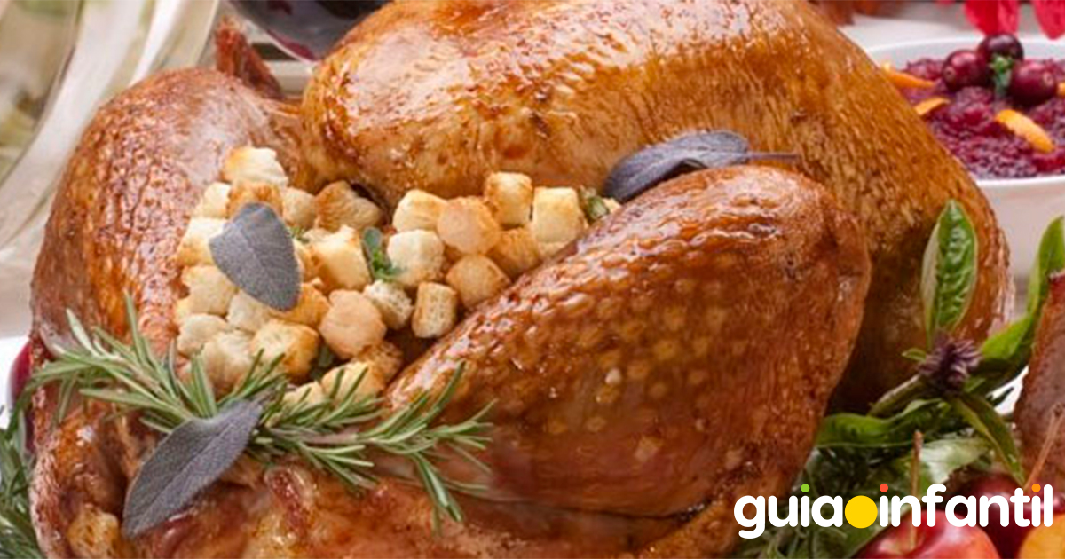 Capón relleno de castañas y manzanas. Recetas de navidad