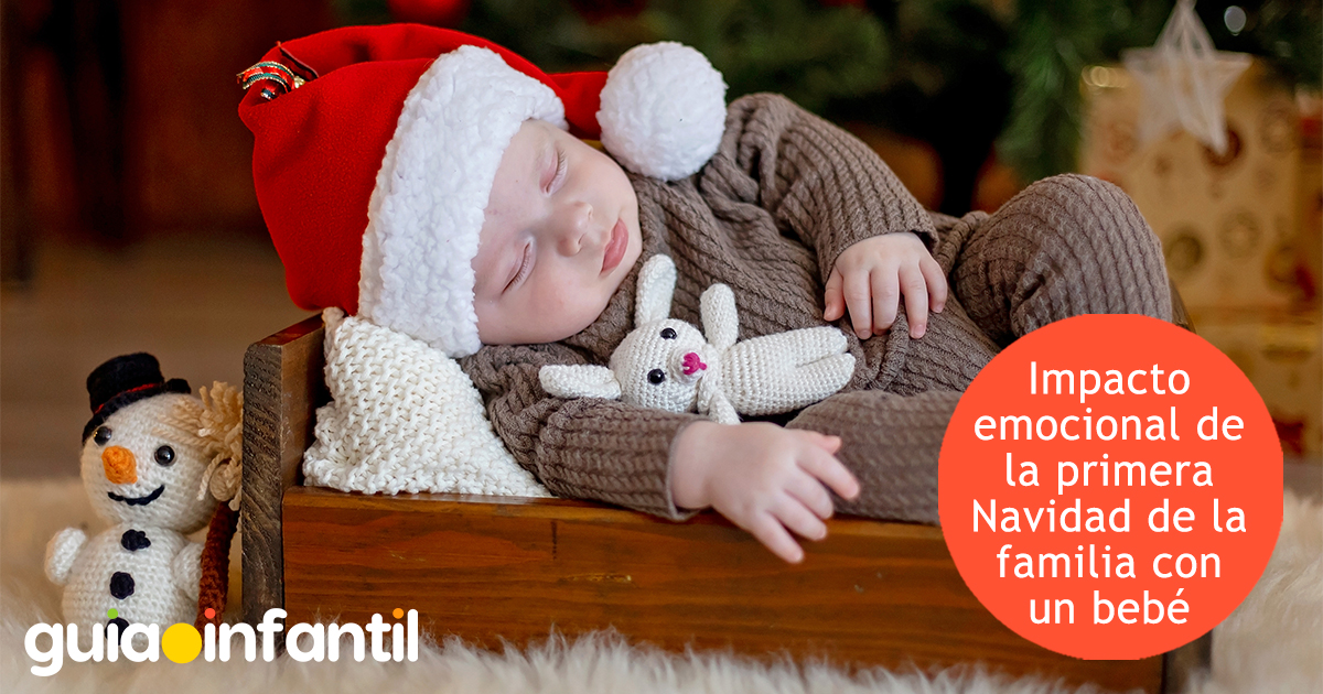 Primera Navidad de la familia con el bebé