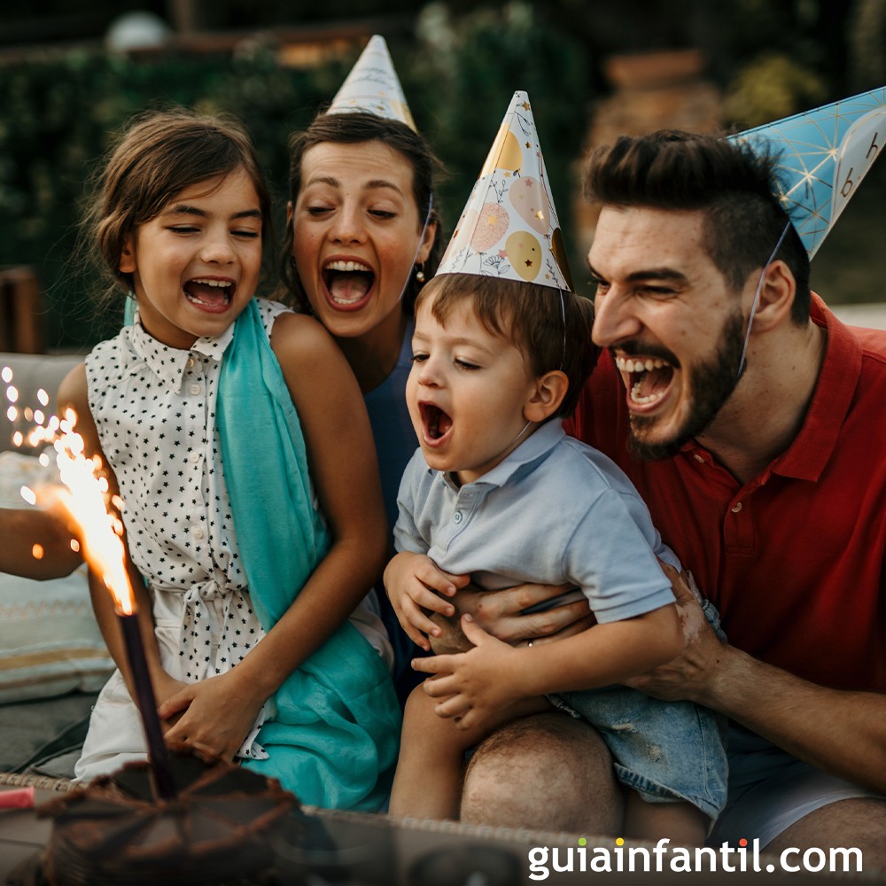 2 IDEAS CON CARTÓN PARA CUMPLEAÑOS, image size:1000x1000