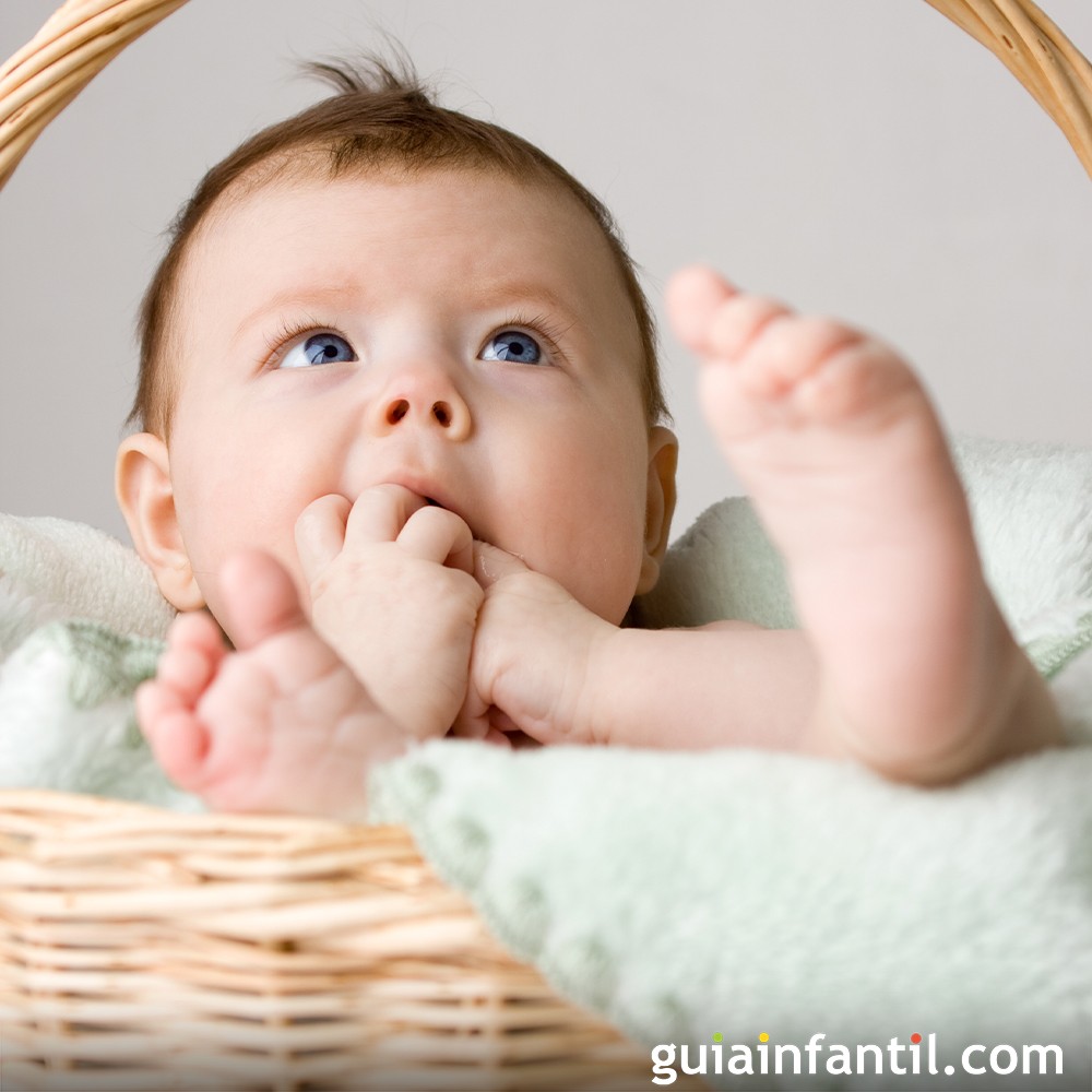 Nombres de almanaque 2025 para niños y niñas clásicos y poco comunes, image size:1000x1000