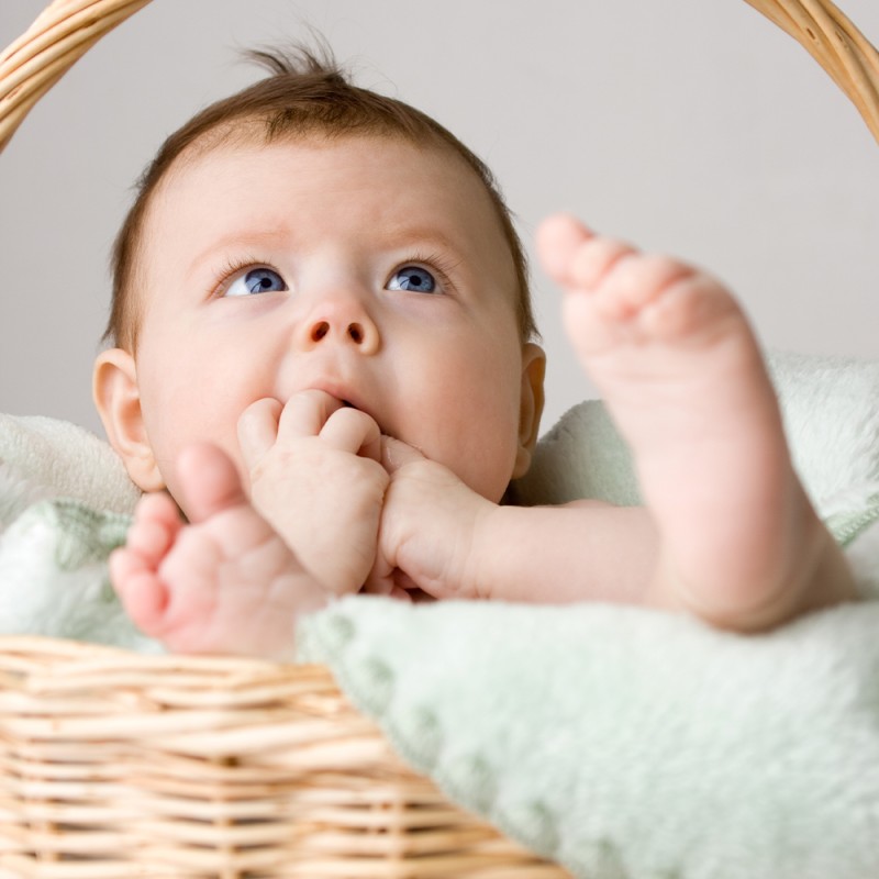 Nombres de almanaque 2025 para niños y niñas clásicos y poco comunes